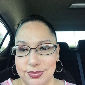 Meet your Posher, Annette